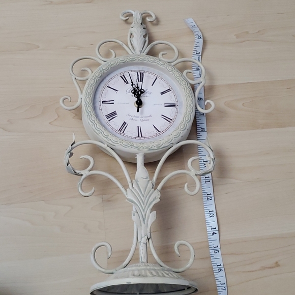 EUC Antique Style Clock - Picture 4 of 7